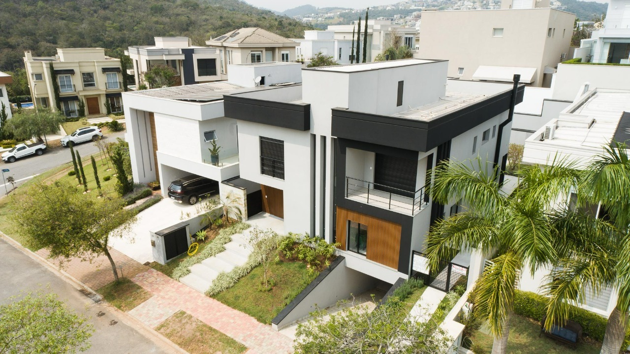 Casa à venda com 4 quartos, 525m² - Foto 2