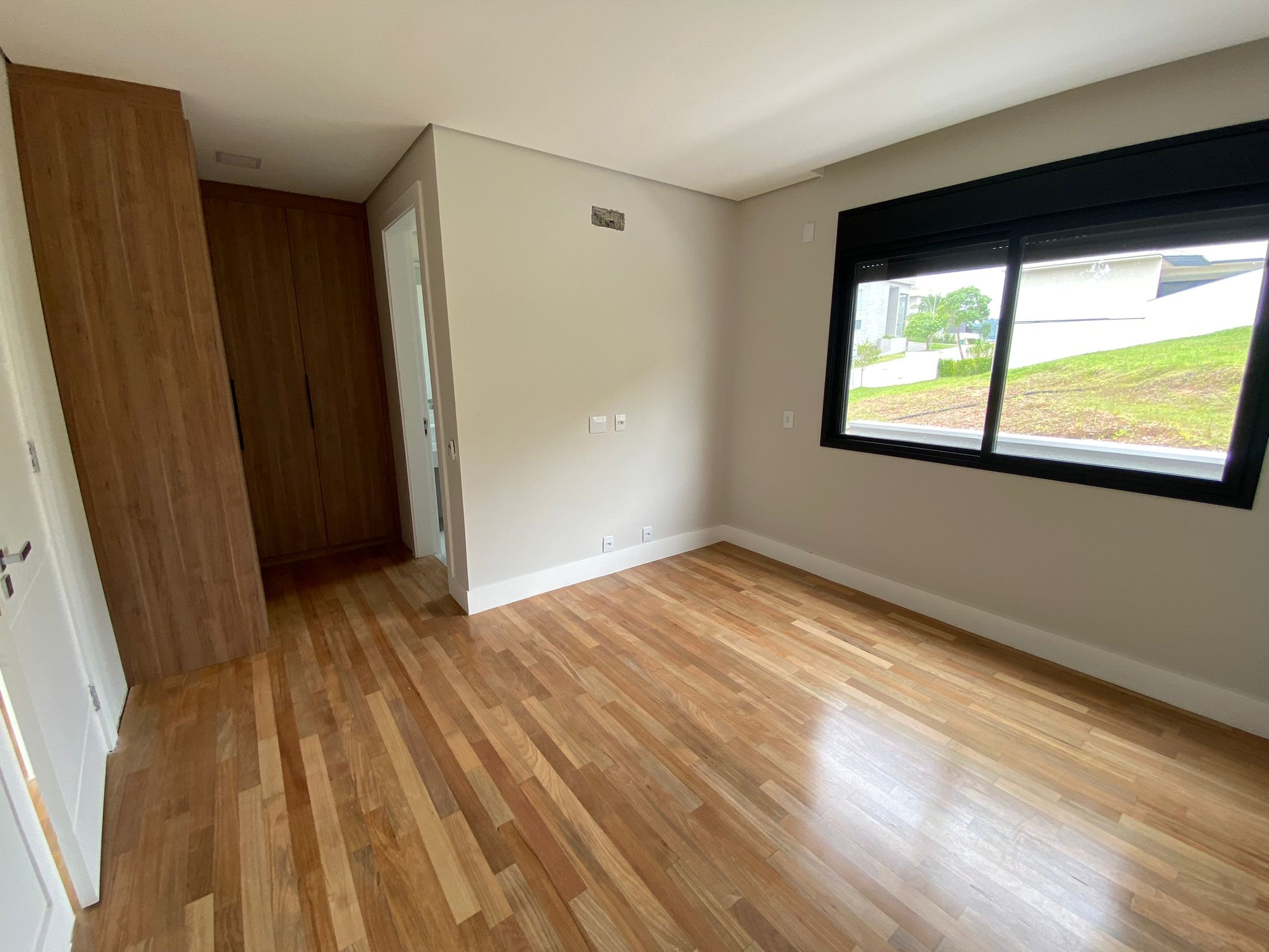 Casa à venda e aluguel com 4 quartos, 380m² - Foto 18