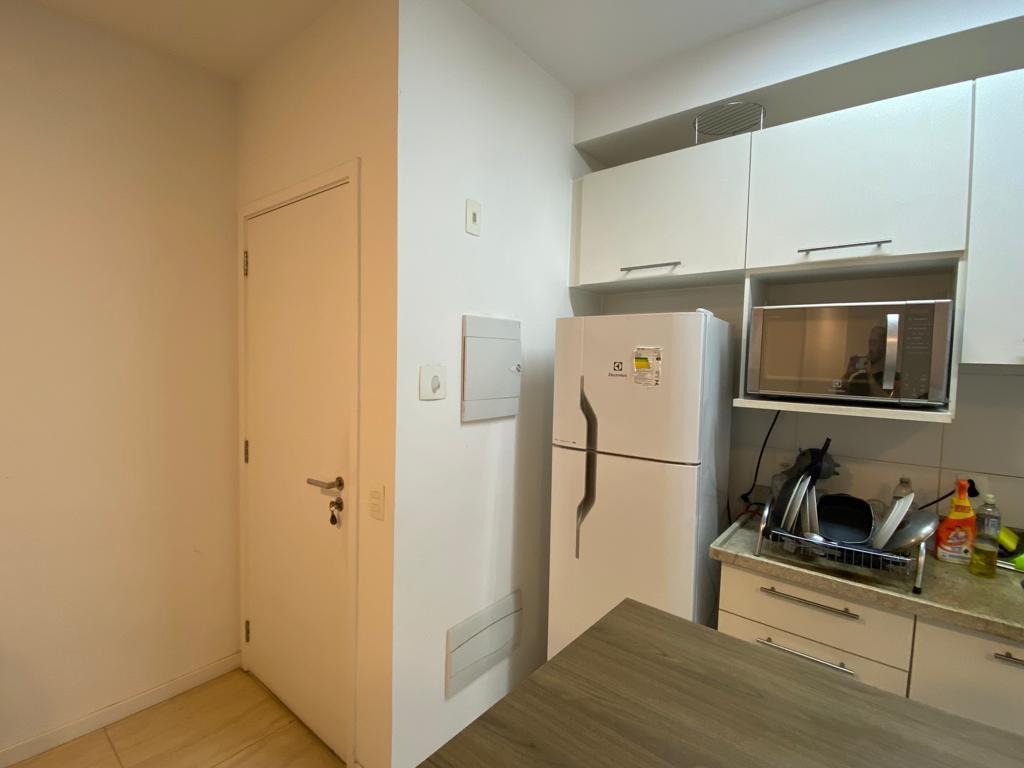 Apartamento à venda com 1 quarto, 50m² - Foto 4