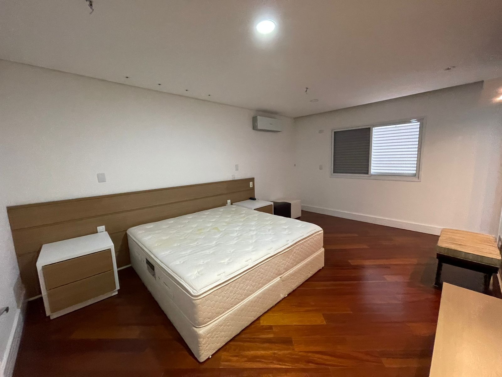 Casa de Condomínio para alugar com 4 quartos, 250m² - Foto 22