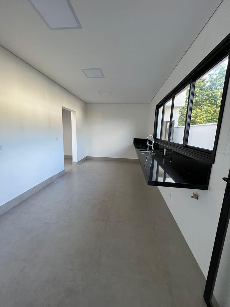 Casa à venda com 4 quartos, 200m² - Foto 6