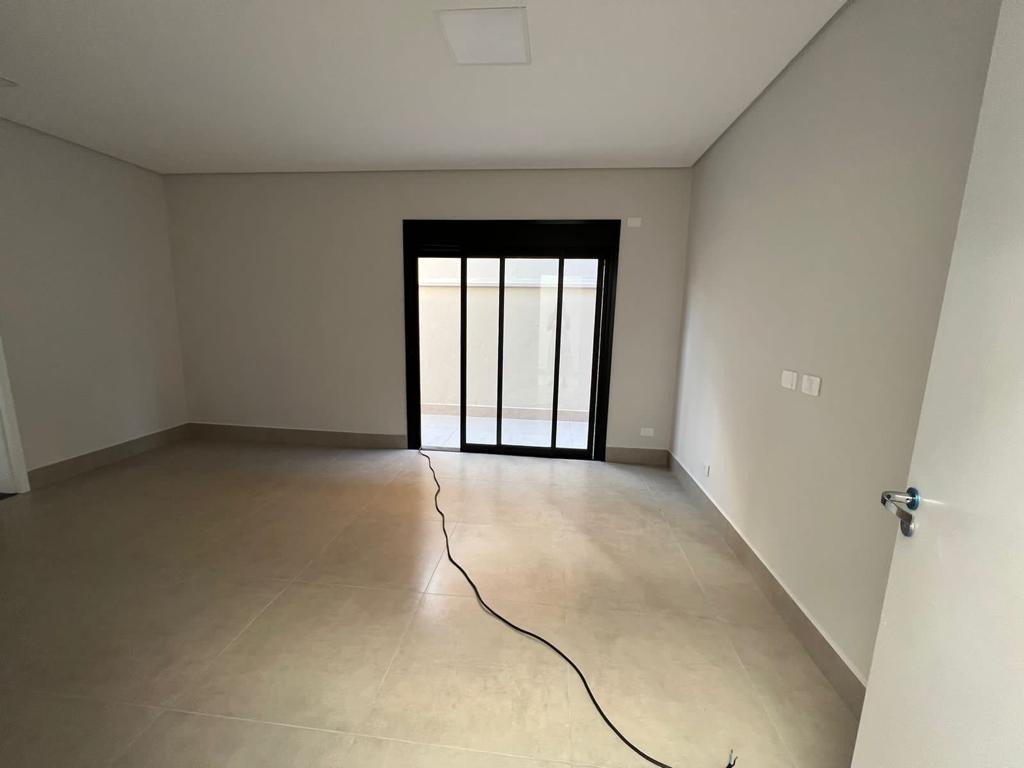 Casa à venda com 4 quartos, 200m² - Foto 12