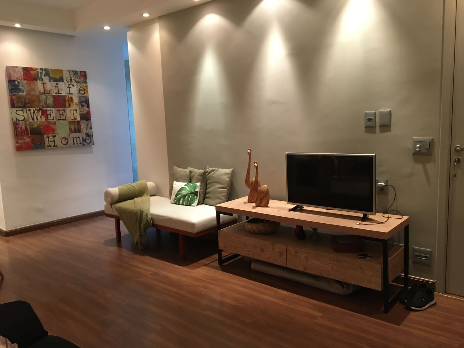 Apartamento à venda com 3 quartos, 72m² - Foto 3