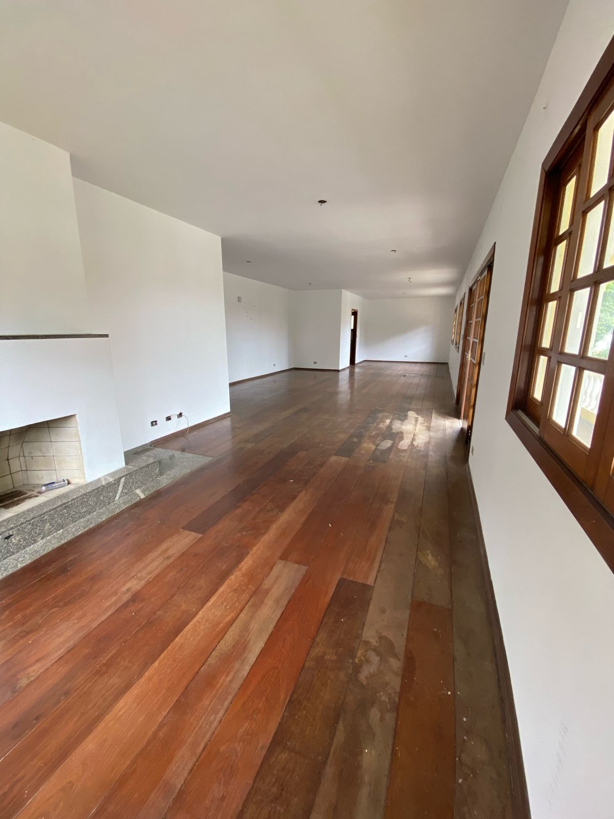 Casa à venda com 3 quartos, 320m² - Foto 5