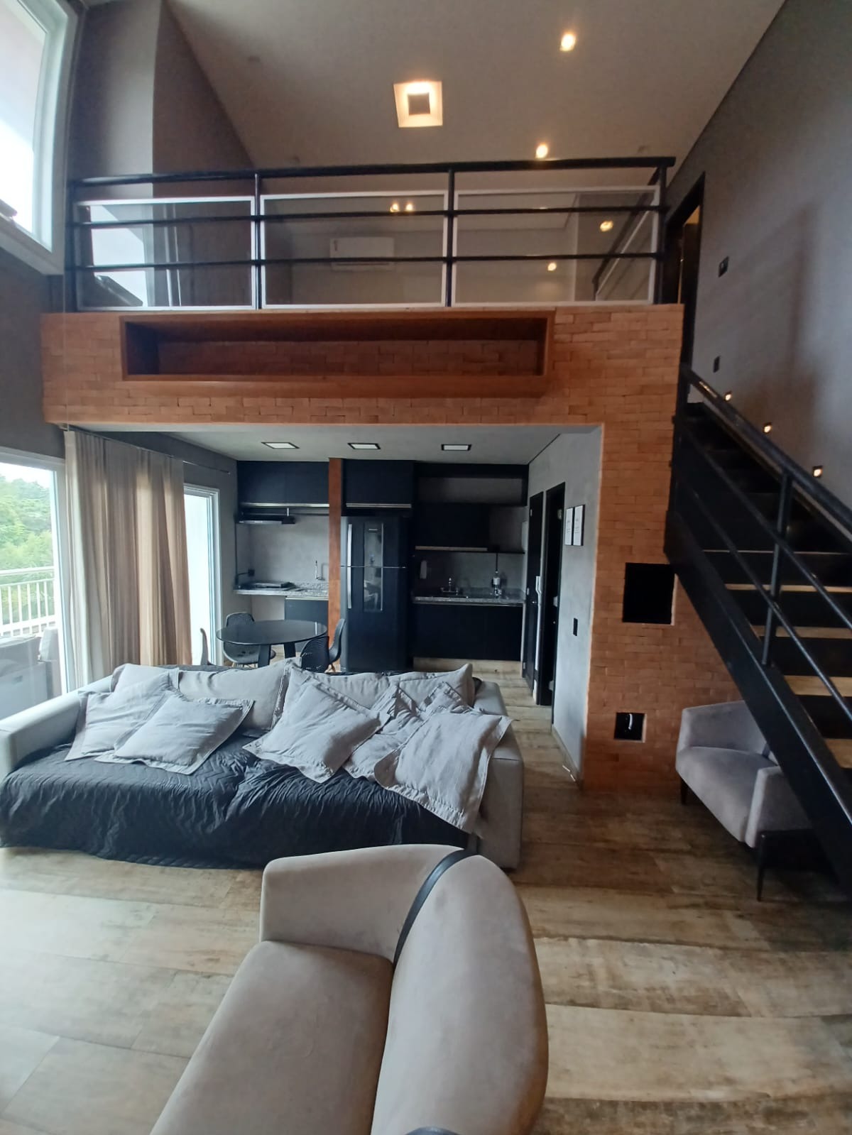 Apartamento à venda e aluguel com 1 quarto, 83m² - Foto 7