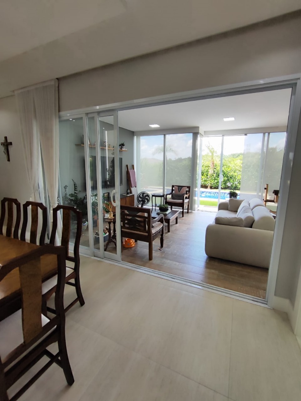 Casa para alugar com 5 quartos, 450m² - Foto 13