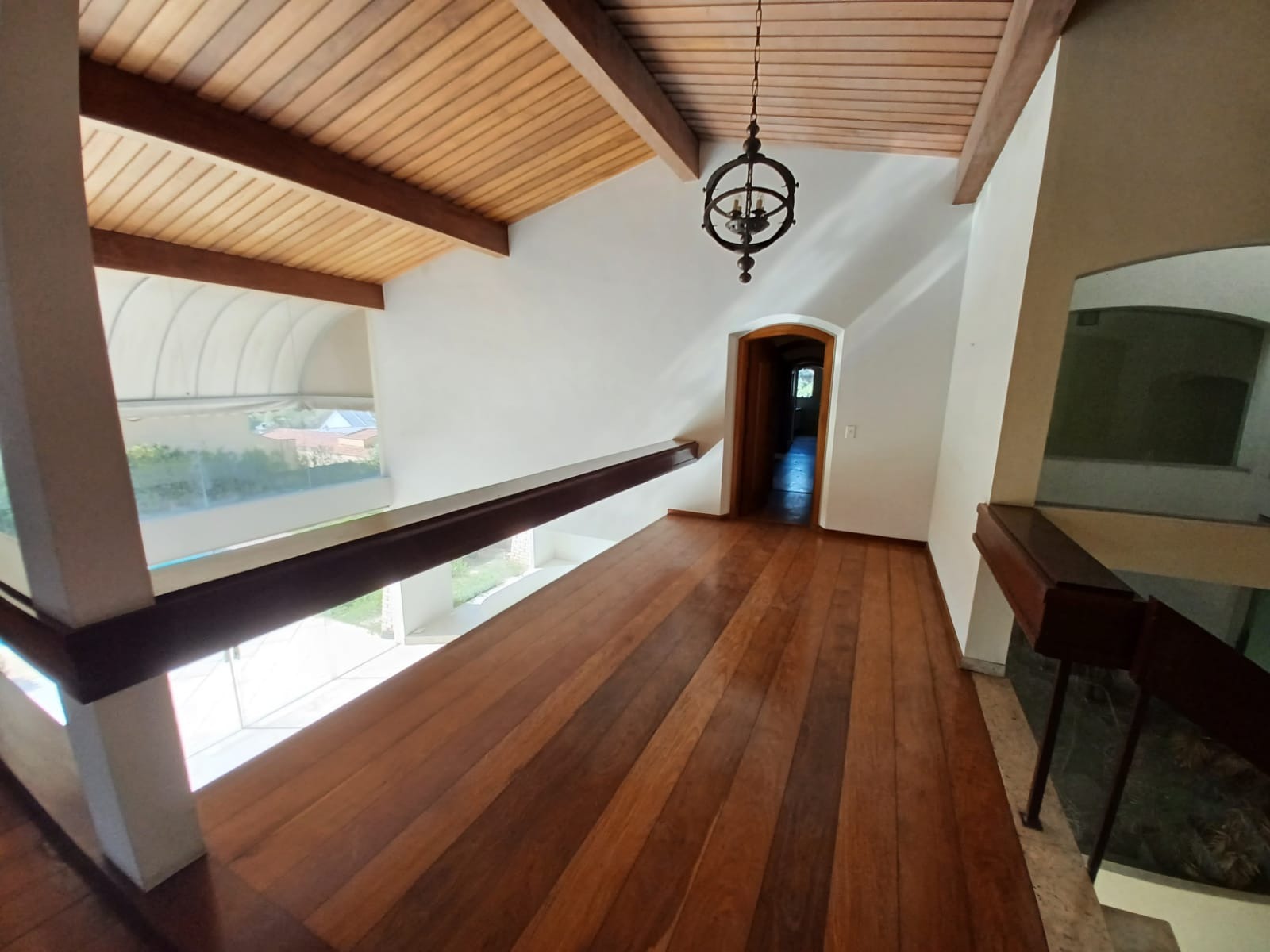 Casa para alugar com 5 quartos, 700m² - Foto 21