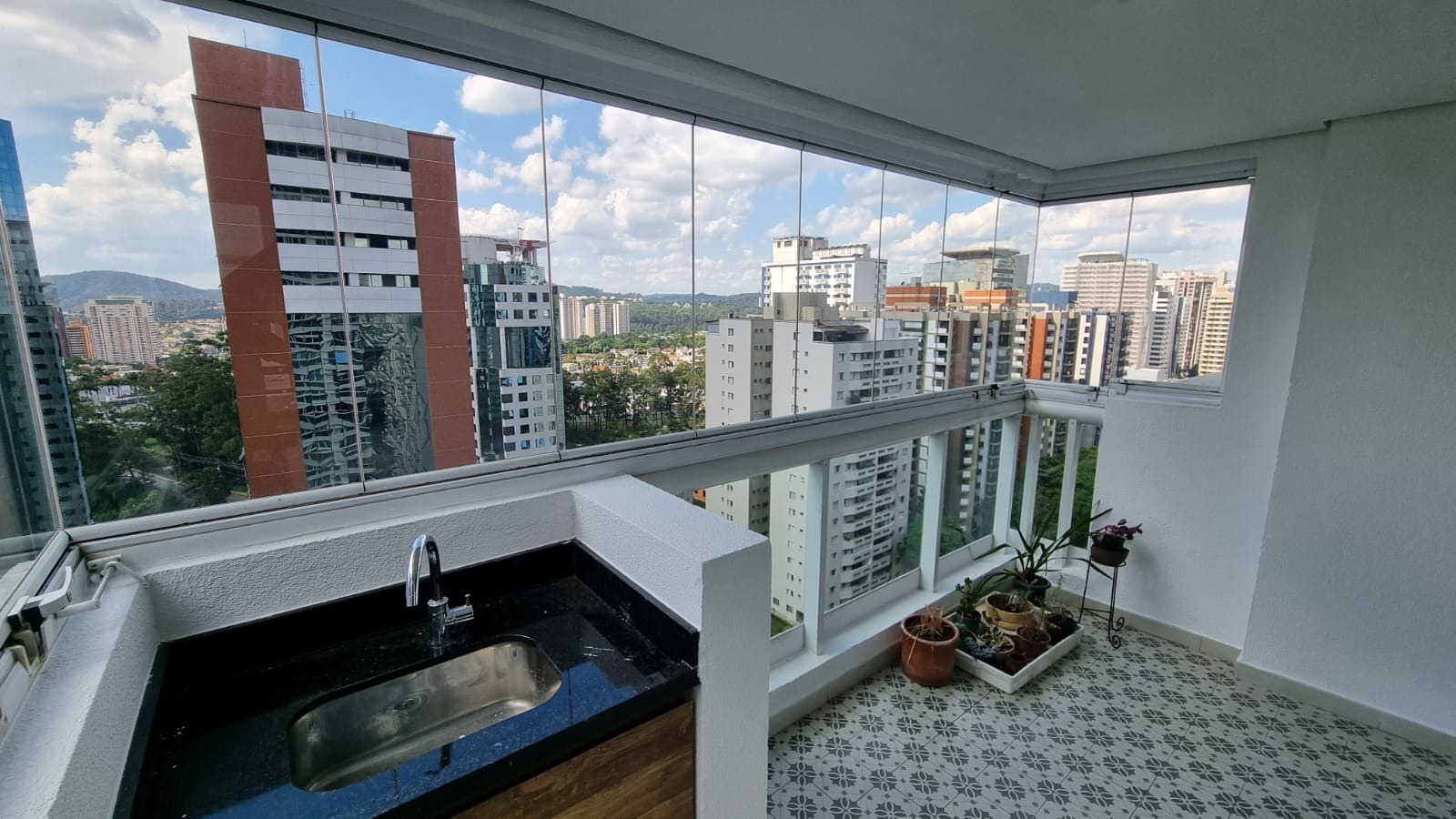 Apartamento à venda com 3 quartos, 252m² - Foto 11