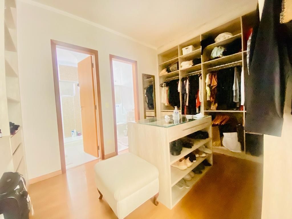 Casa à venda com 4 quartos, 388m² - Foto 51