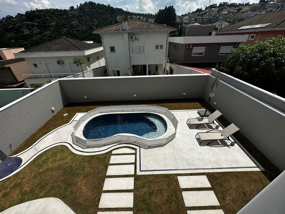 Casa de Condomínio à venda com 3 quartos, 306m² - Foto 3