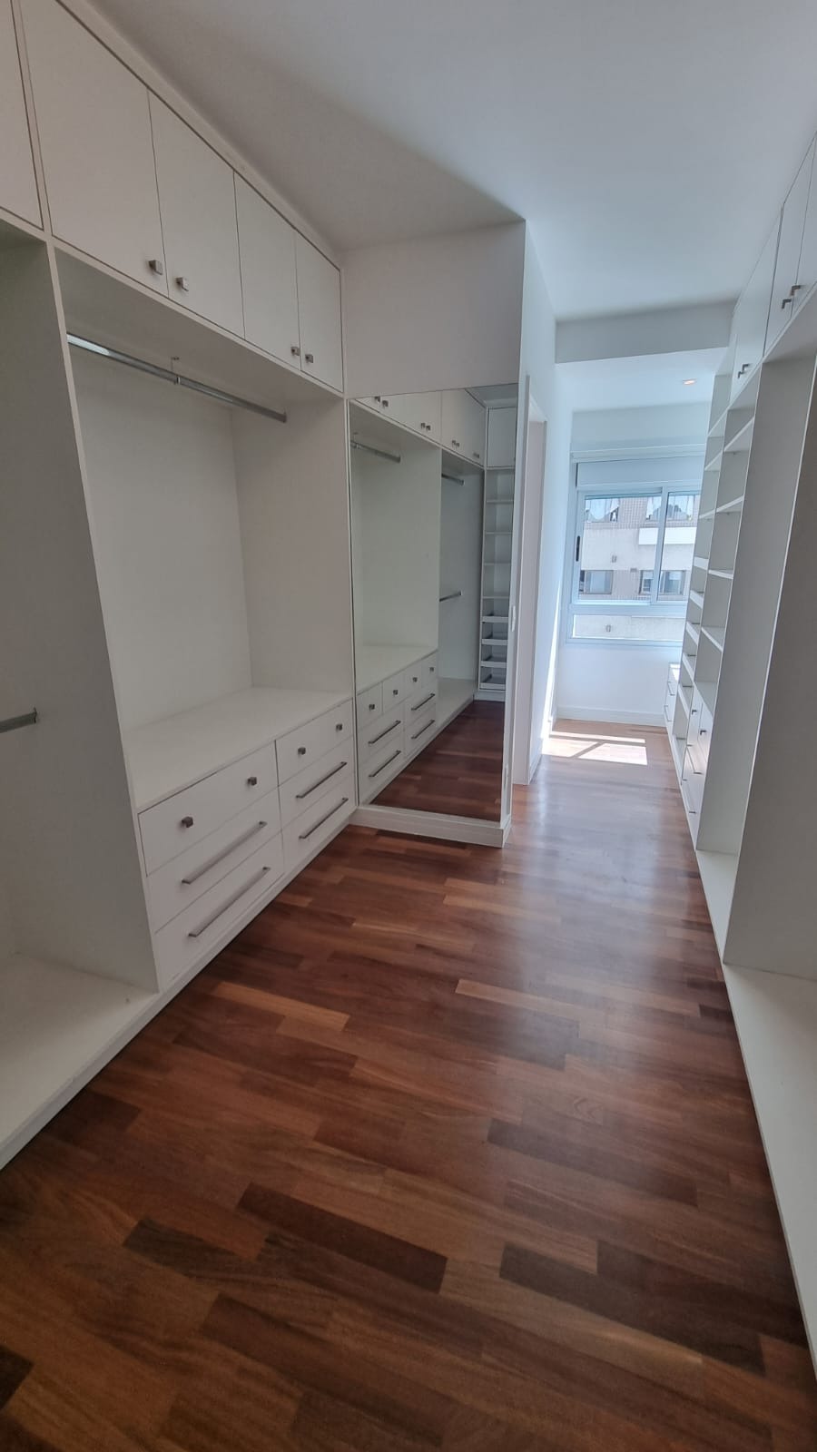 Apartamento à venda com 3 quartos, 252m² - Foto 31