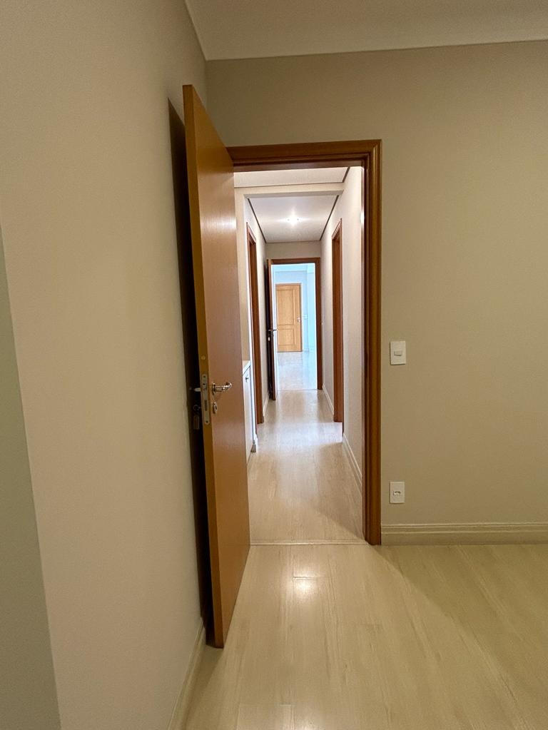 Apartamento à venda com 3 quartos, 139m² - Foto 14