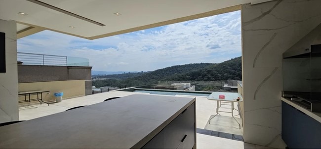 Casa à venda com 4 quartos, 610m² - Foto 8