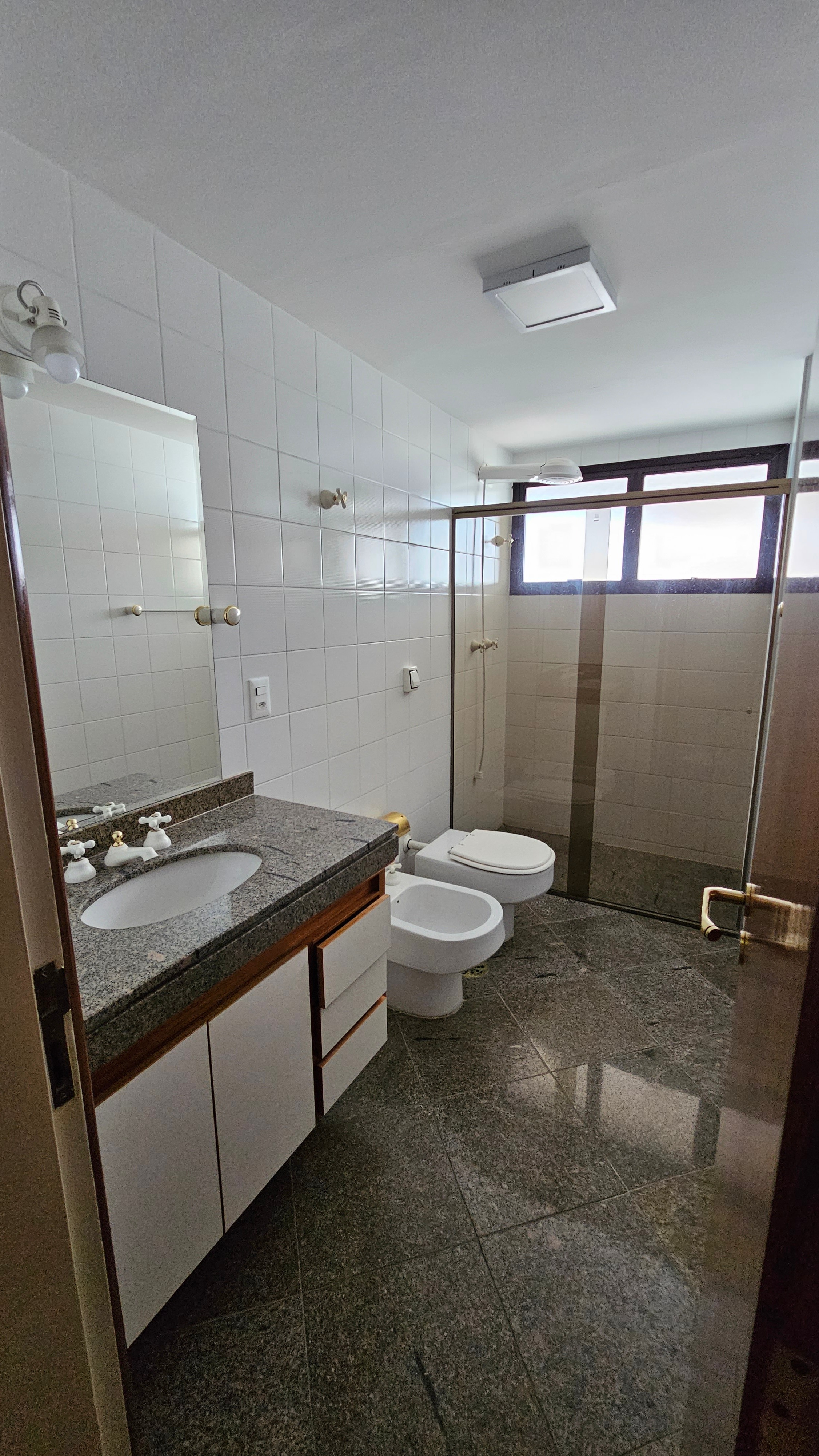 Apartamento para alugar com 3 quartos, 164m² - Foto 24