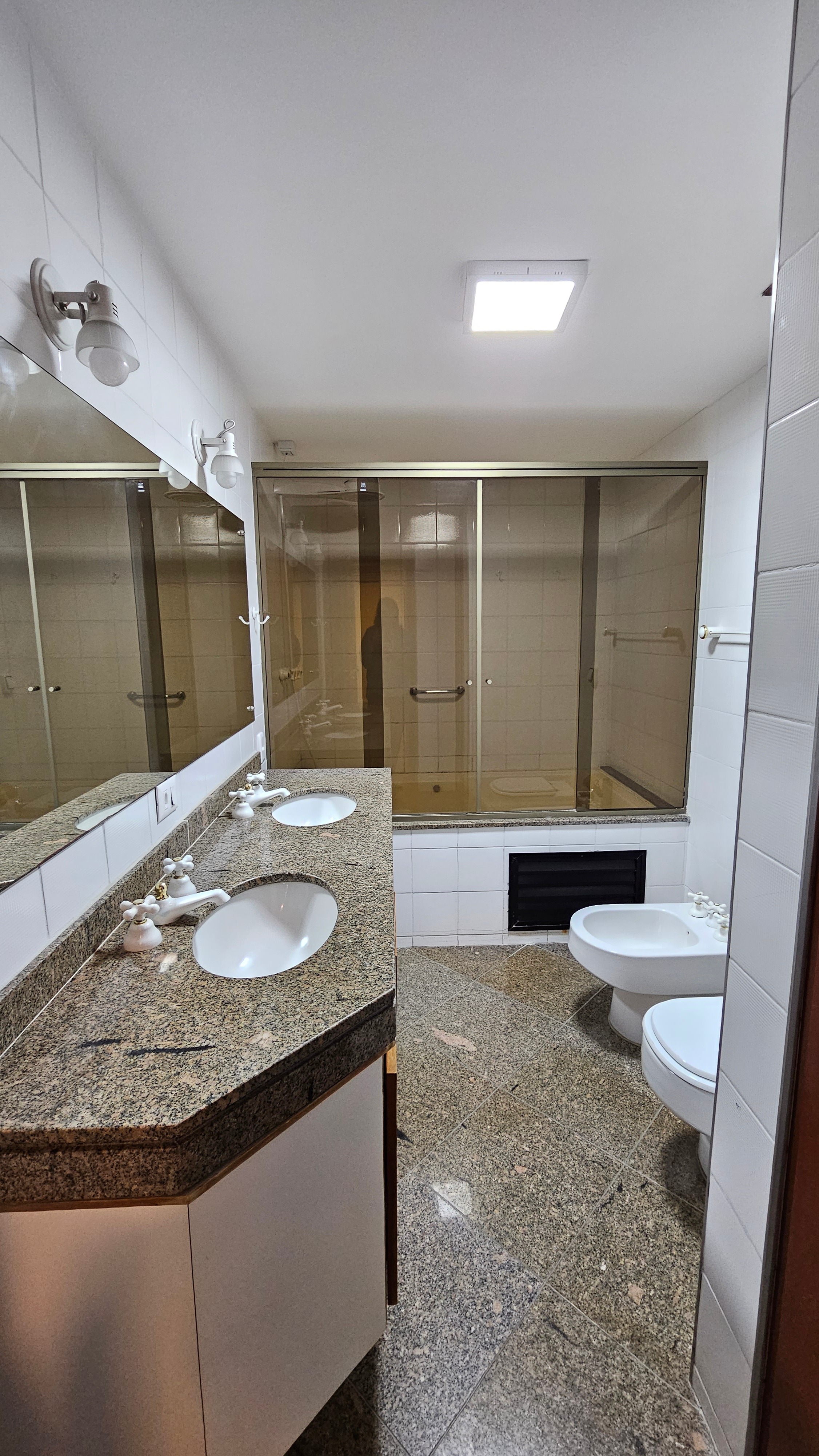 Apartamento para alugar com 3 quartos, 164m² - Foto 26