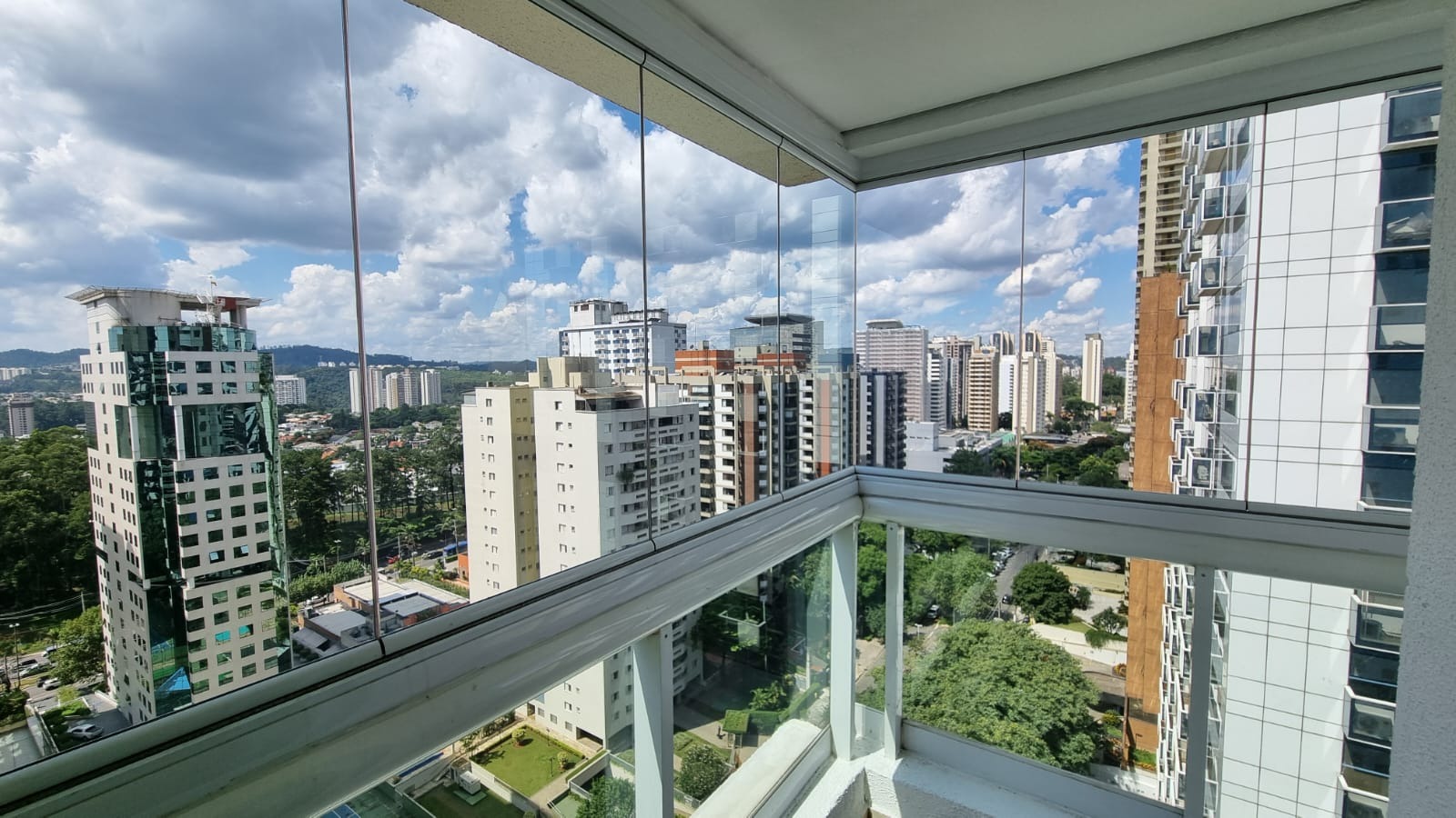 Apartamento à venda com 3 quartos, 252m² - Foto 7