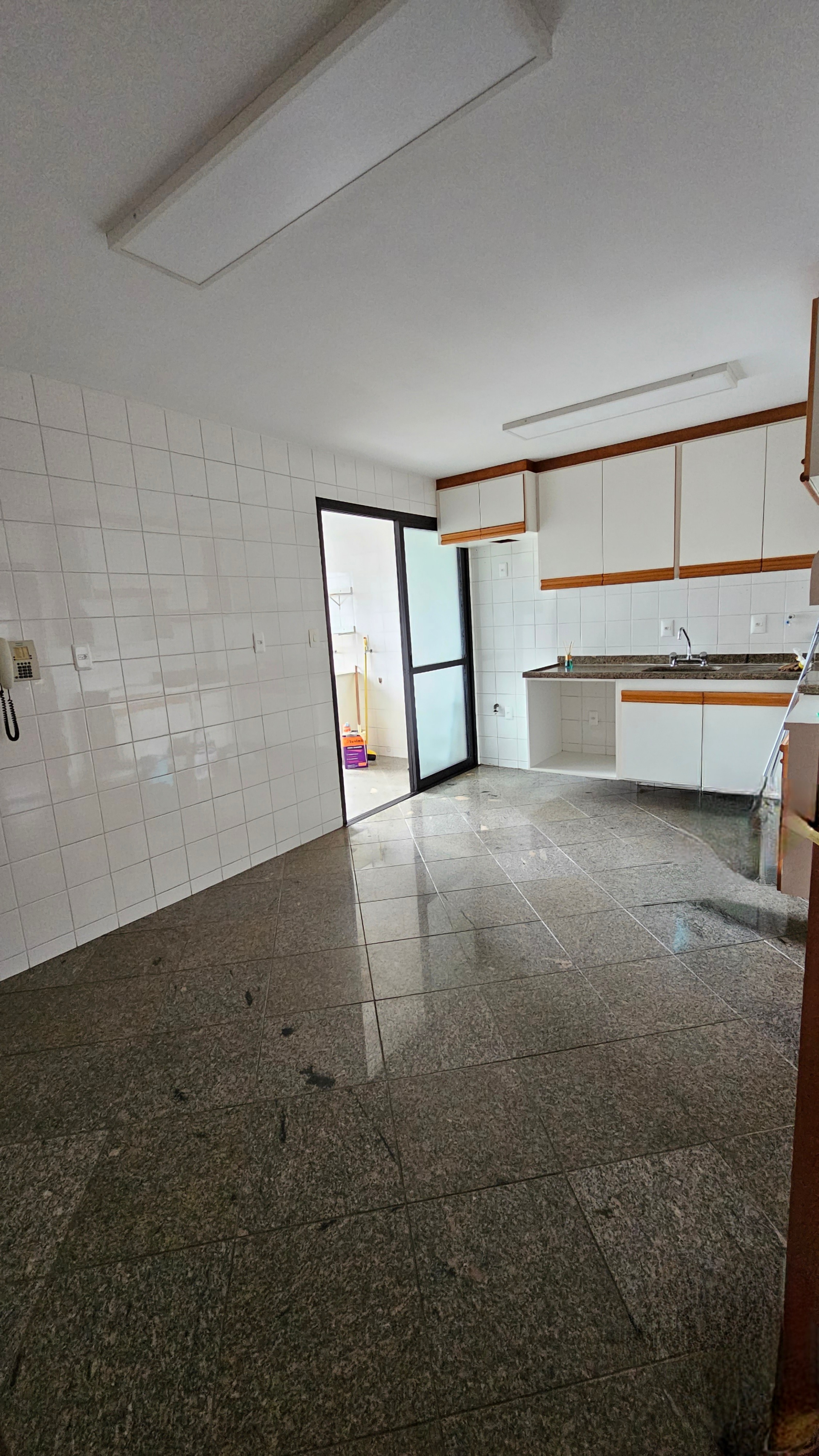 Apartamento para alugar com 3 quartos, 164m² - Foto 10