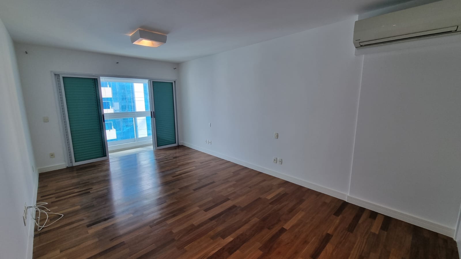 Apartamento à venda com 3 quartos, 252m² - Foto 25