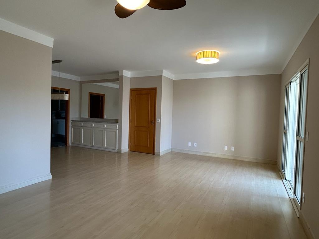 Apartamento à venda com 3 quartos, 139m² - Foto 1