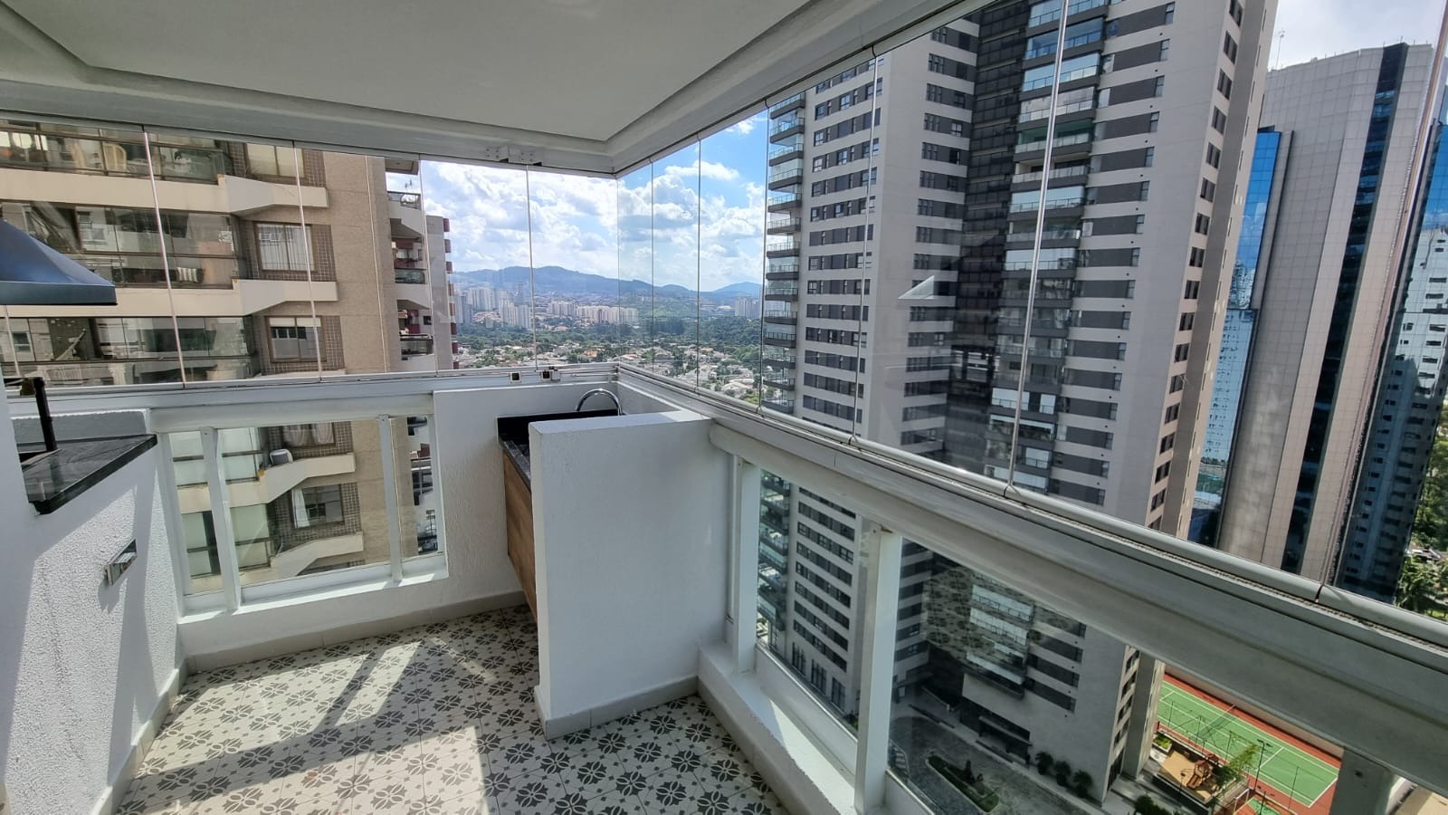 Apartamento à venda com 3 quartos, 252m² - Foto 8