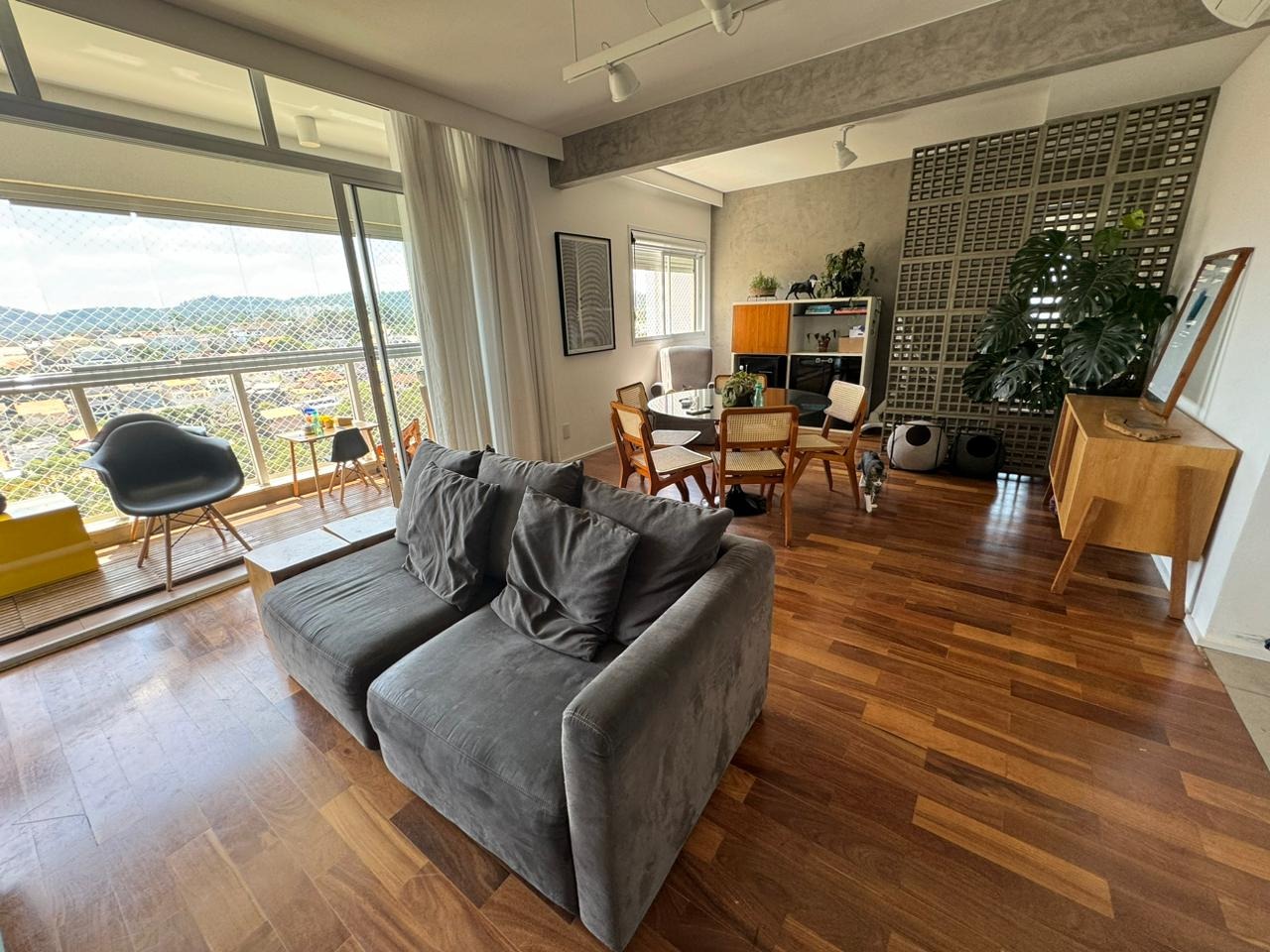 Apartamento à venda com 2 quartos, 121m² - Foto 1