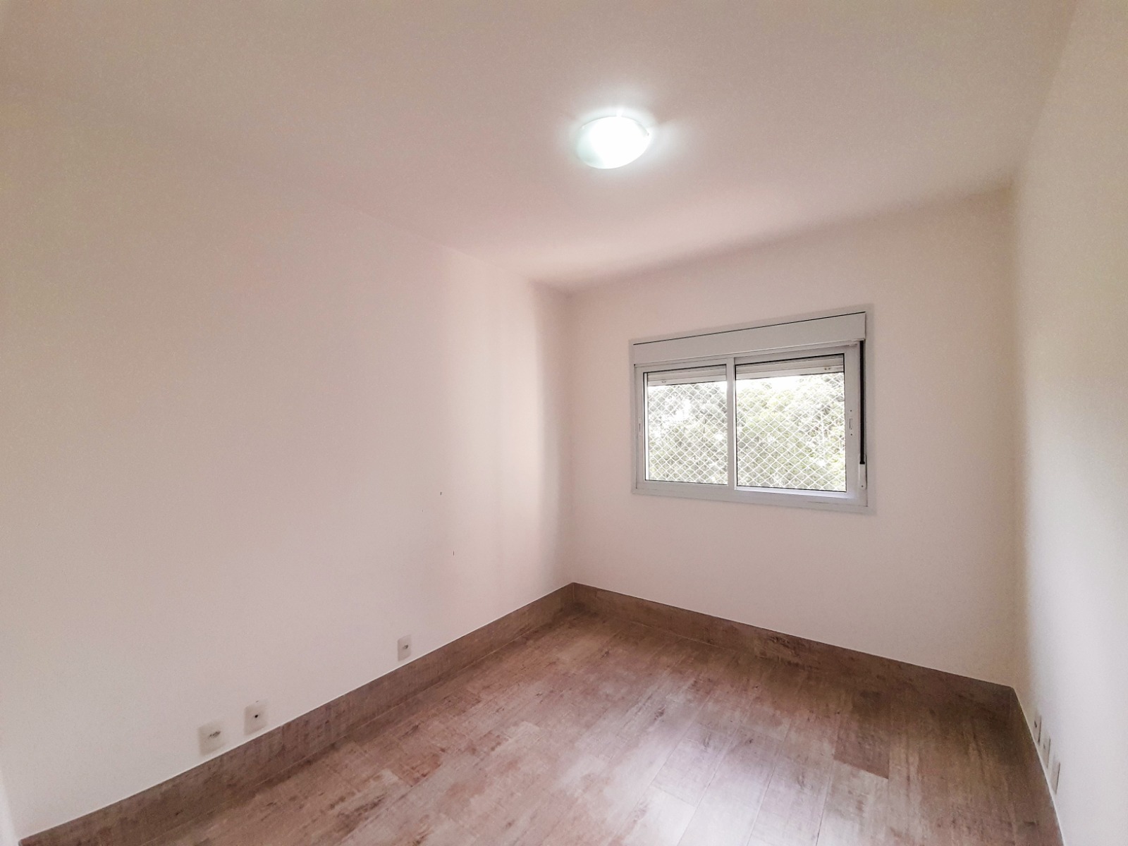 Apartamento para alugar com 3 quartos, 94m² - Foto 13