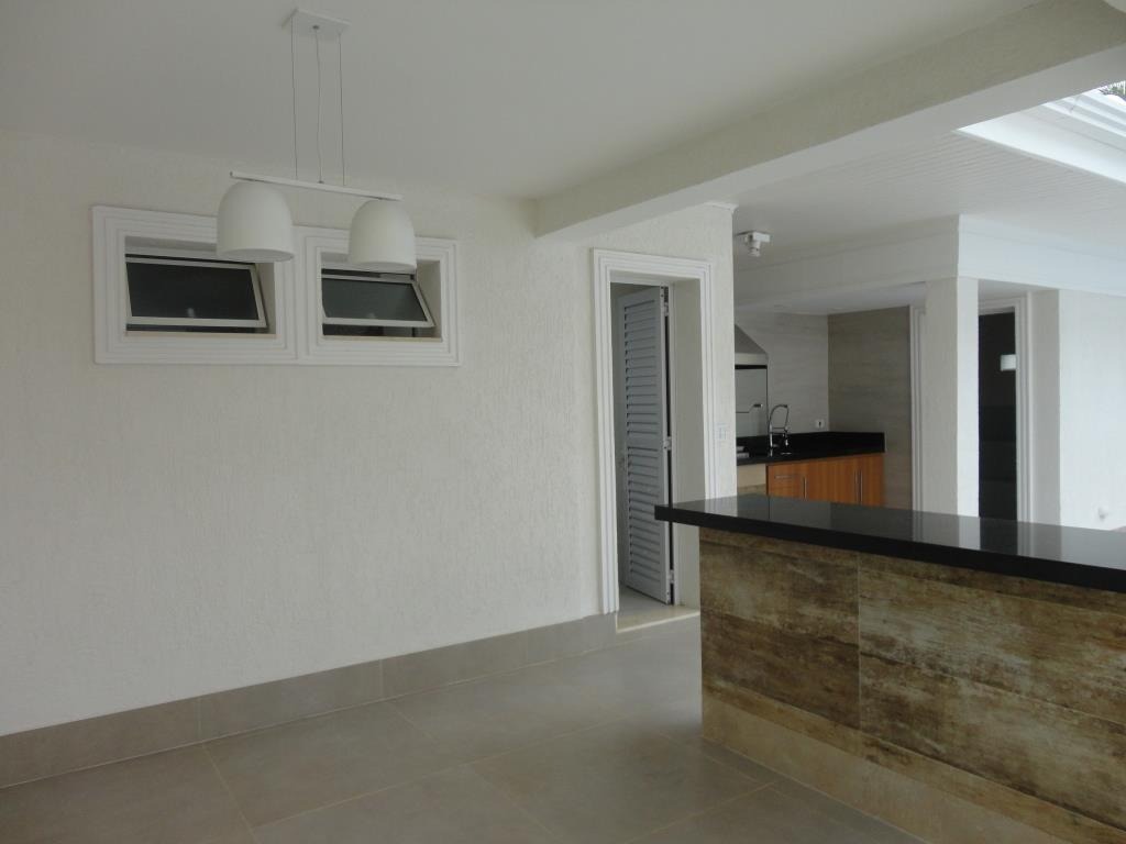 Casa para alugar com 3 quartos, 540m² - Foto 29