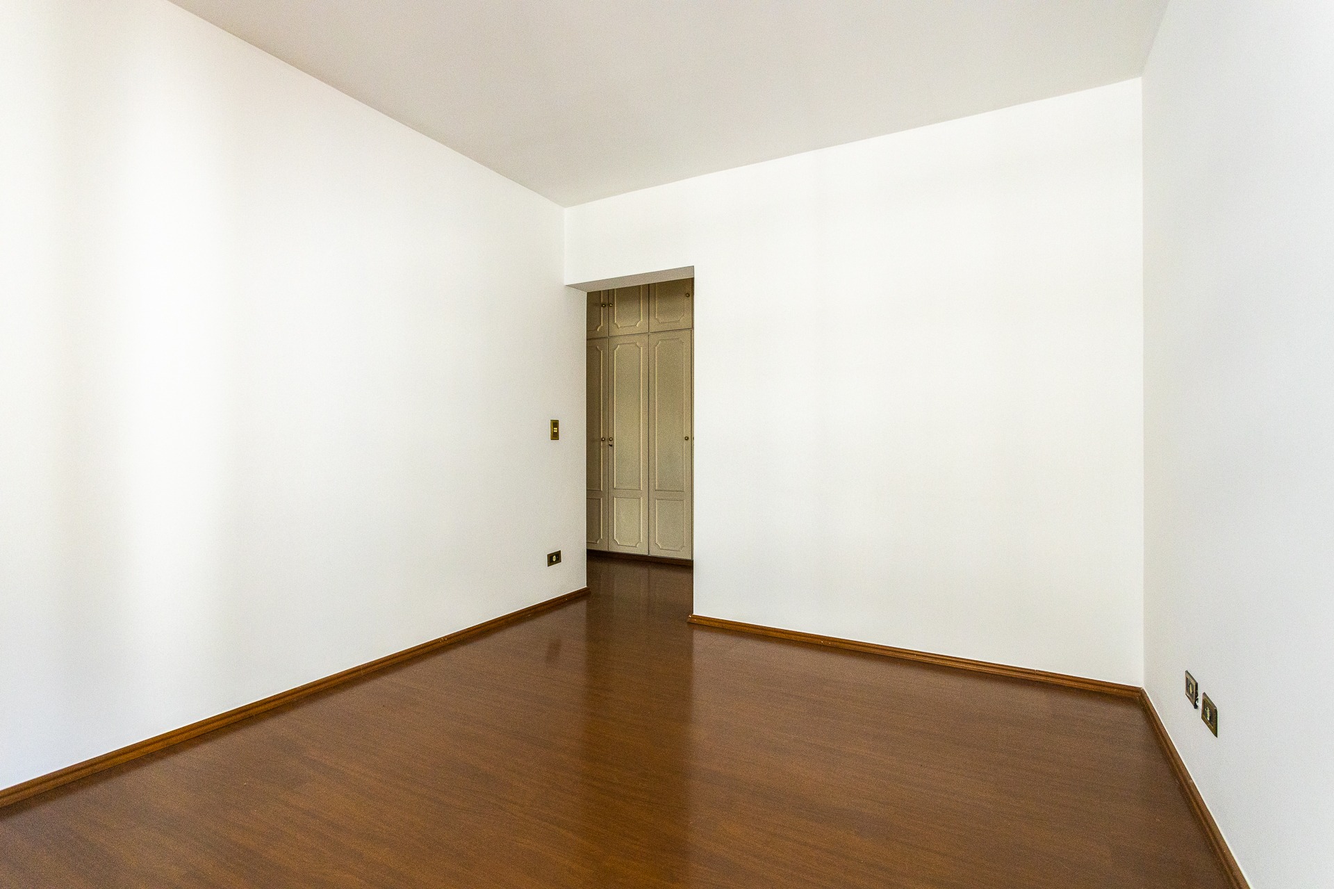 Apartamento à venda com 3 quartos, 168m² - Foto 15