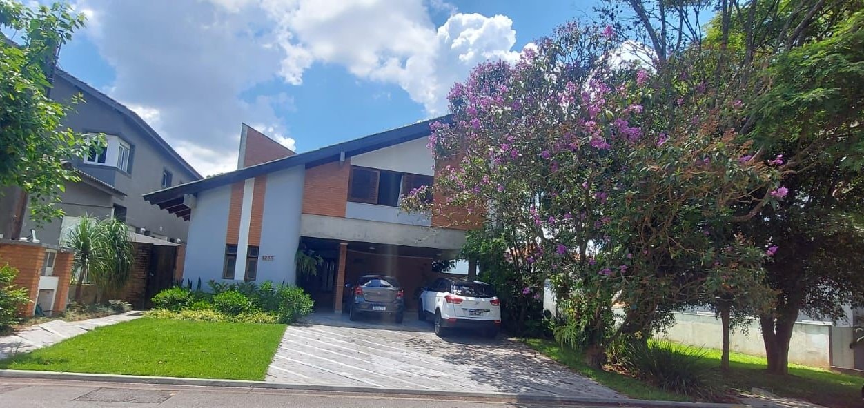 Casa de Condomínio à venda com 3 quartos, 325m² - Foto 1