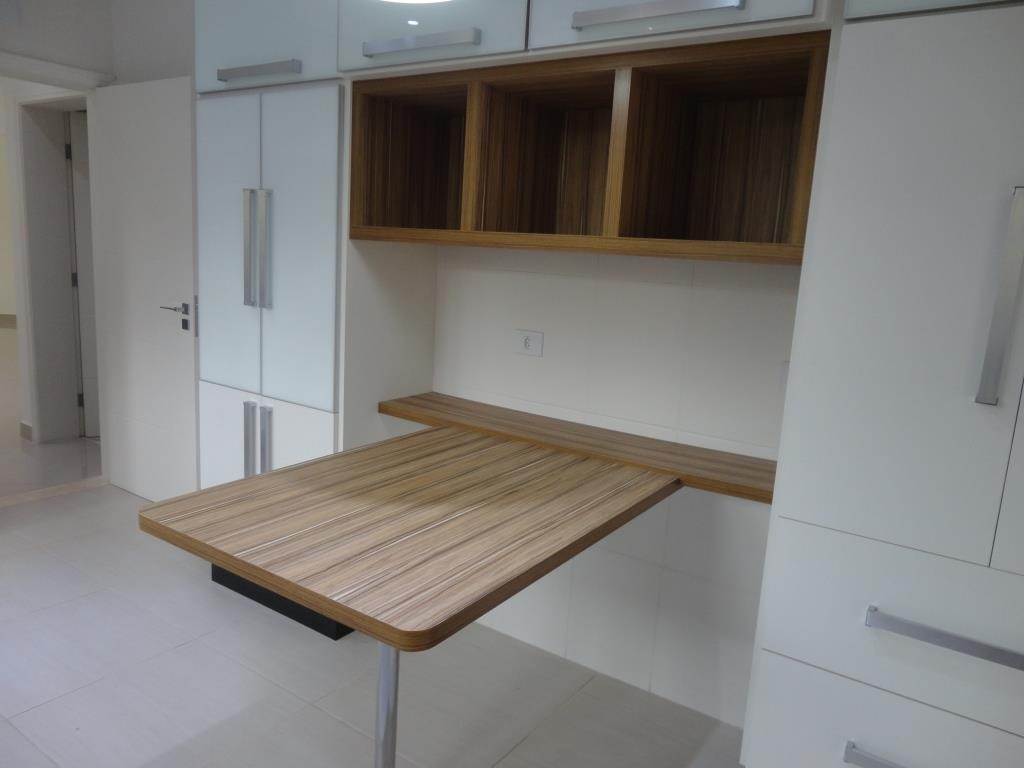 Casa para alugar com 3 quartos, 540m² - Foto 11