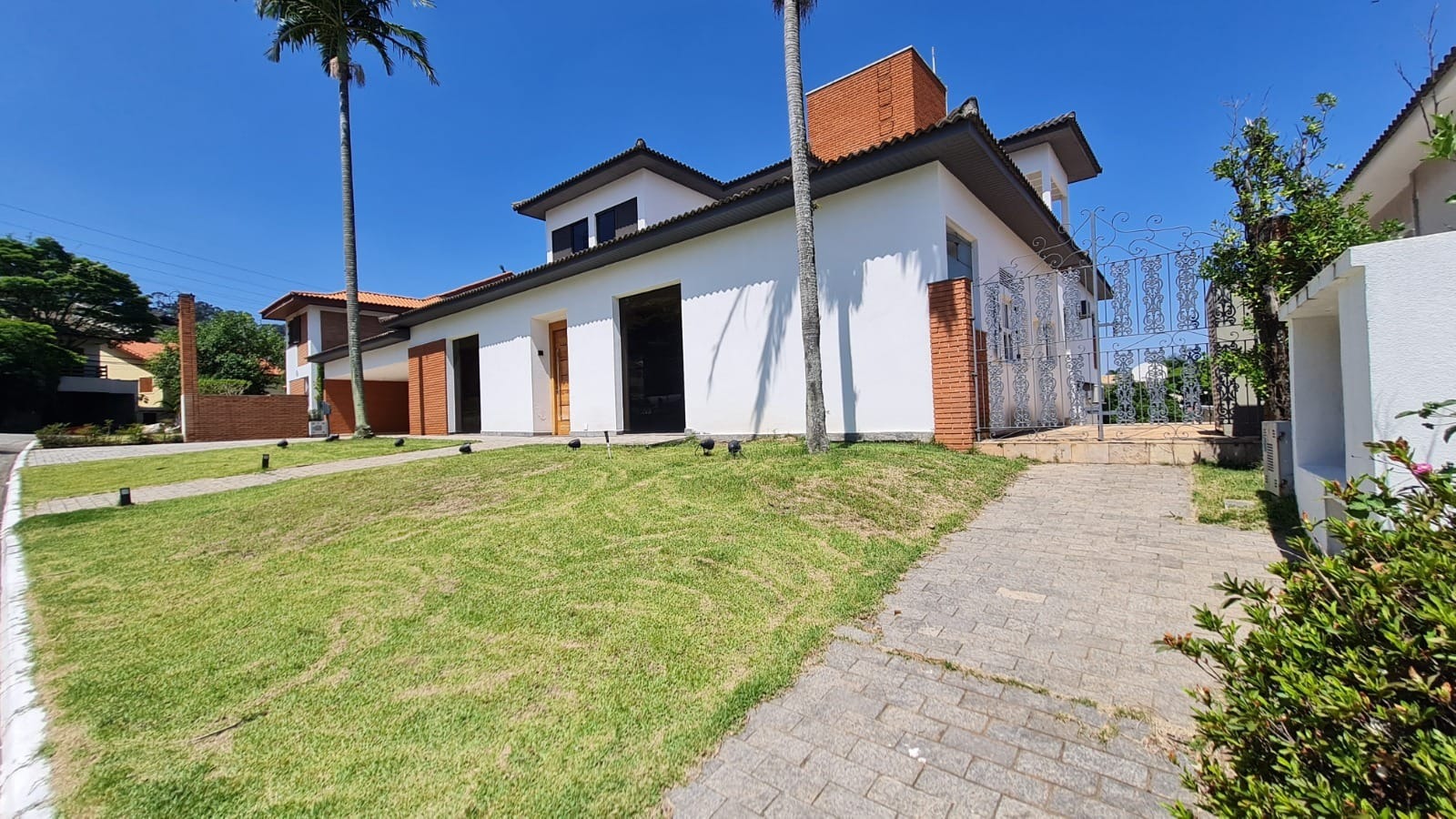 Casa de Condomínio à venda com 4 quartos, 620m² - Foto 4