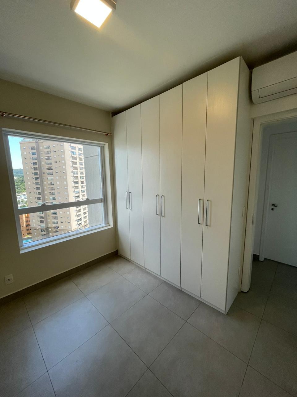 Apartamento para alugar com 2 quartos, 70m² - Foto 14