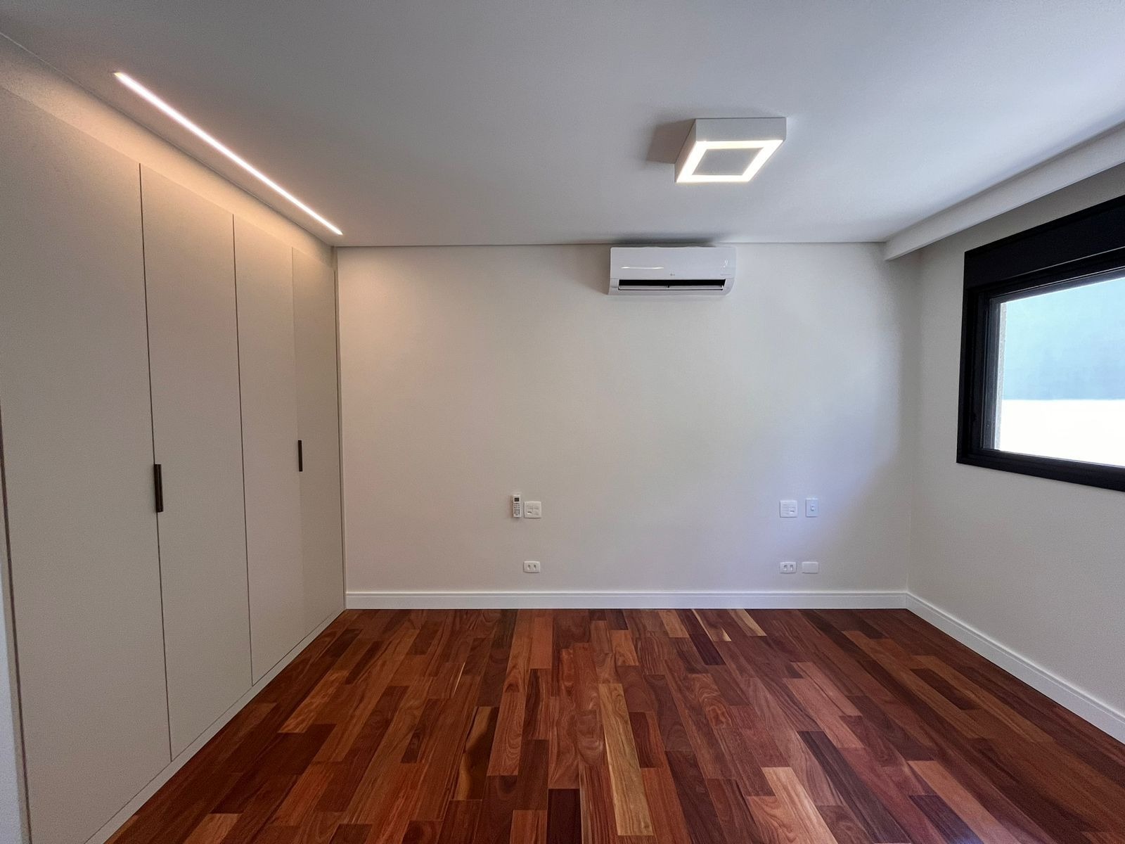 Casa de Condomínio à venda com 3 quartos, 372m² - Foto 28