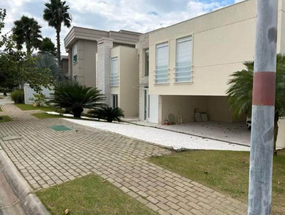 Casa para alugar com 3 quartos, 592m² - Foto 2