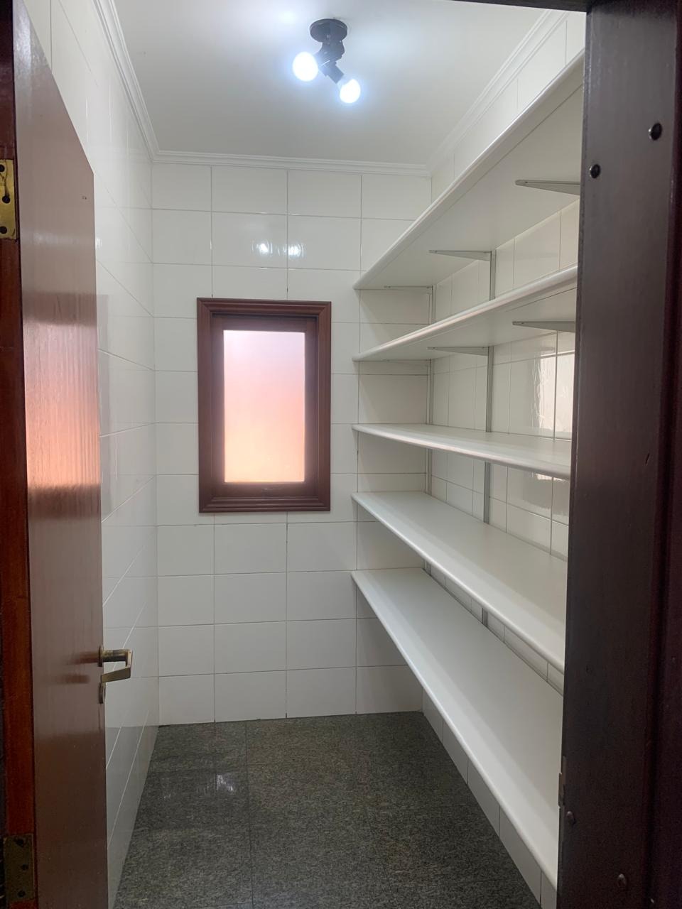 Casa para alugar com 3 quartos, 600m² - Foto 19