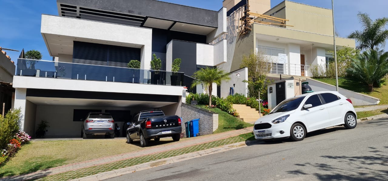 Casa de Condomínio à venda com 3 quartos, 302m² - Foto 1