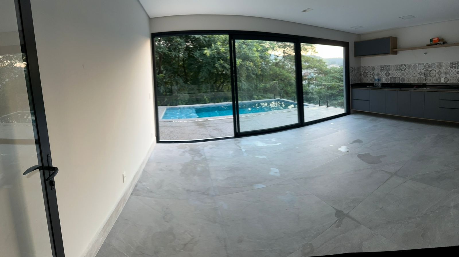 Casa à venda com 3 quartos, 283m² - Foto 4