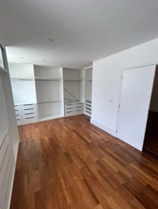 Casa para alugar com 3 quartos, 592m² - Foto 27