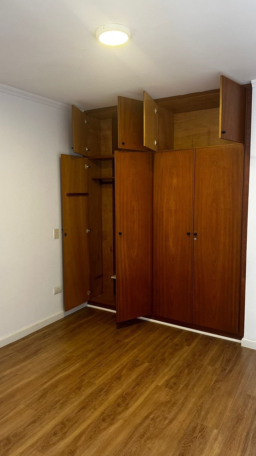 Apartamento para alugar com 3 quartos, 165m² - Foto 12