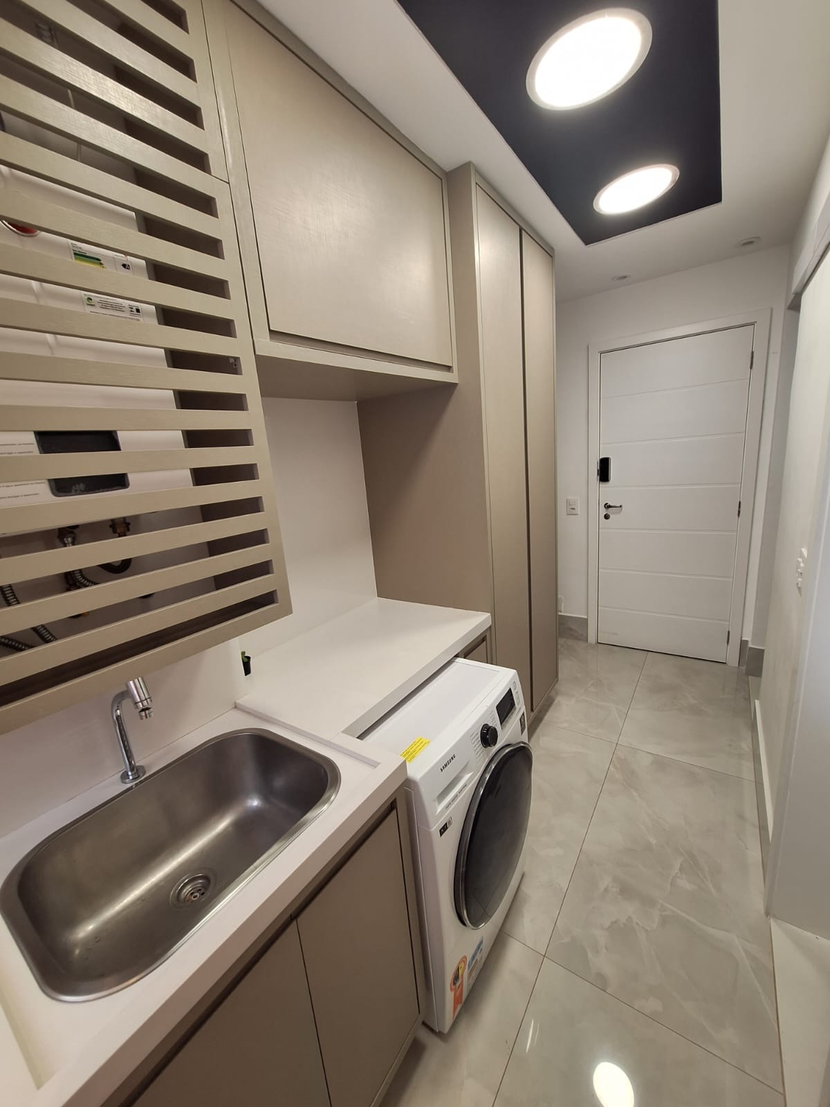 Apartamento à venda com 3 quartos, 168m² - Foto 11