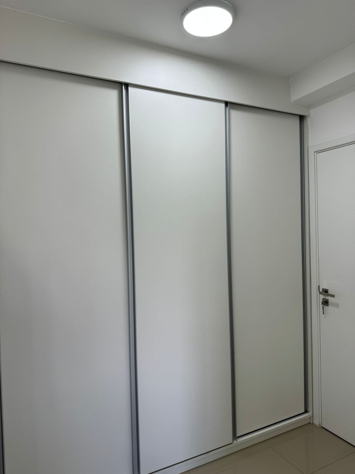 Apartamento para alugar com 3 quartos, 110m² - Foto 12