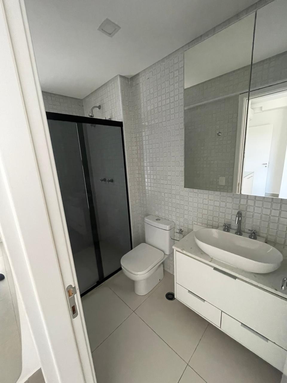 Apartamento para alugar com 2 quartos, 70m² - Foto 17