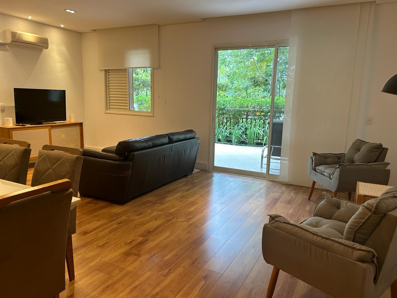 Apartamento à venda com 3 quartos, 152m² - Foto 1