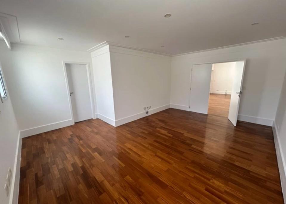 Casa para alugar com 3 quartos, 592m² - Foto 21