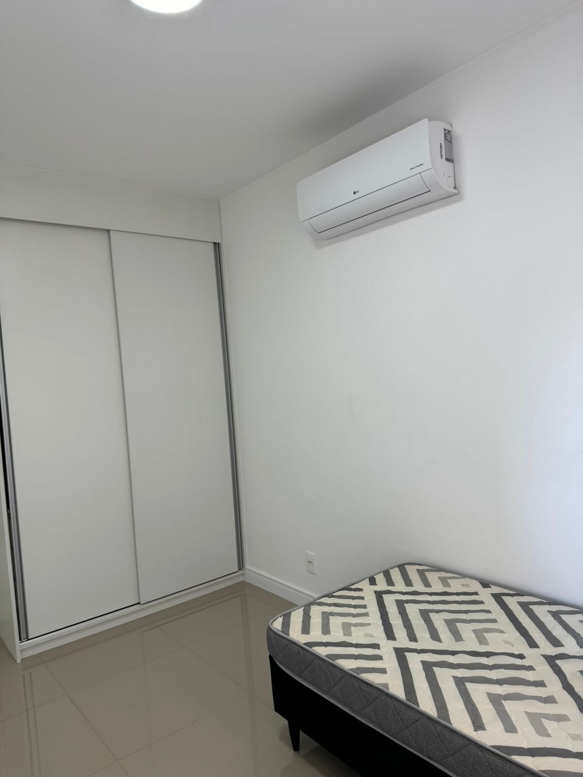 Apartamento para alugar com 3 quartos, 110m² - Foto 9