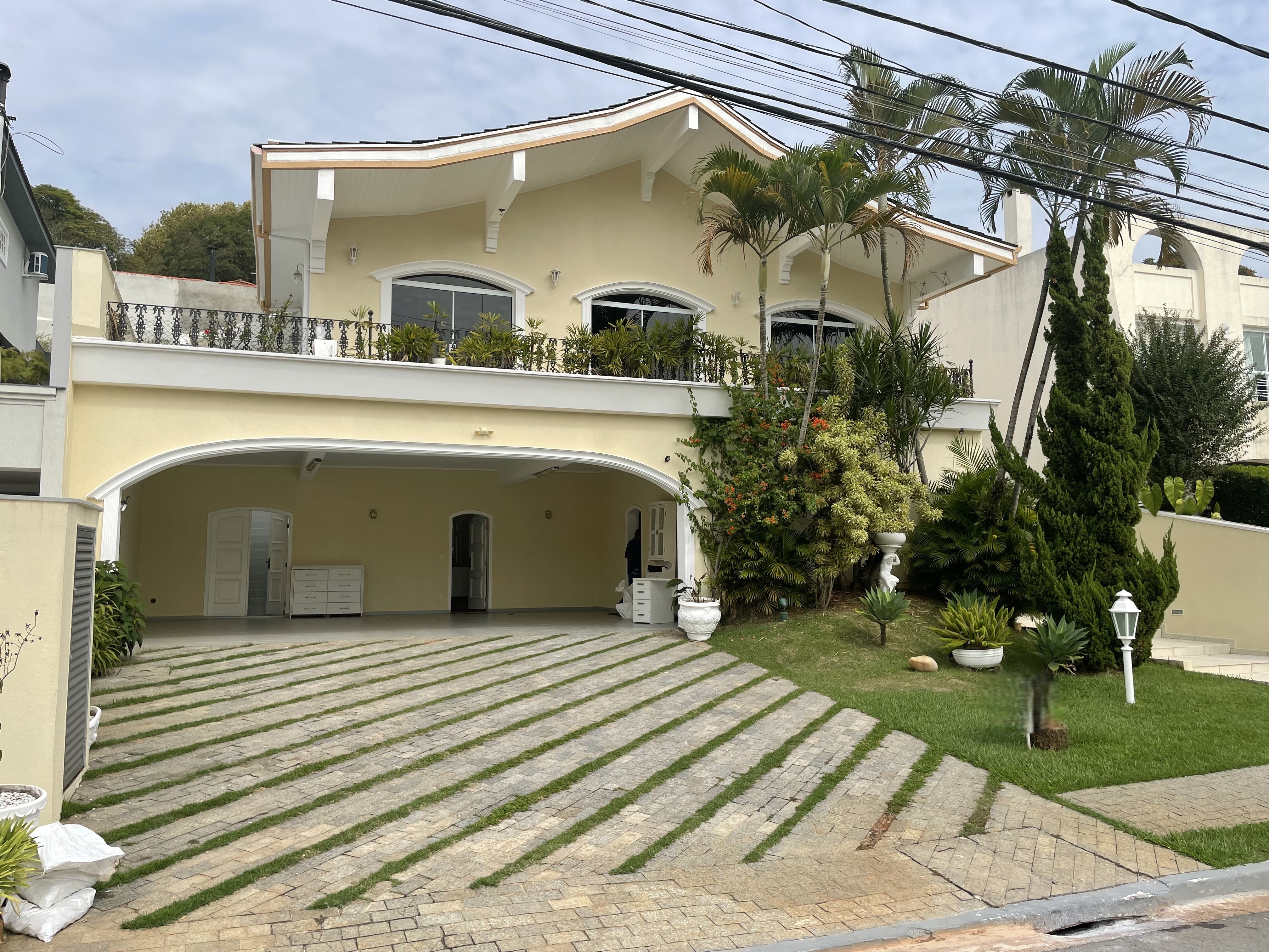 Casa de Condomínio à venda com 3 quartos, 489m² - Foto 1