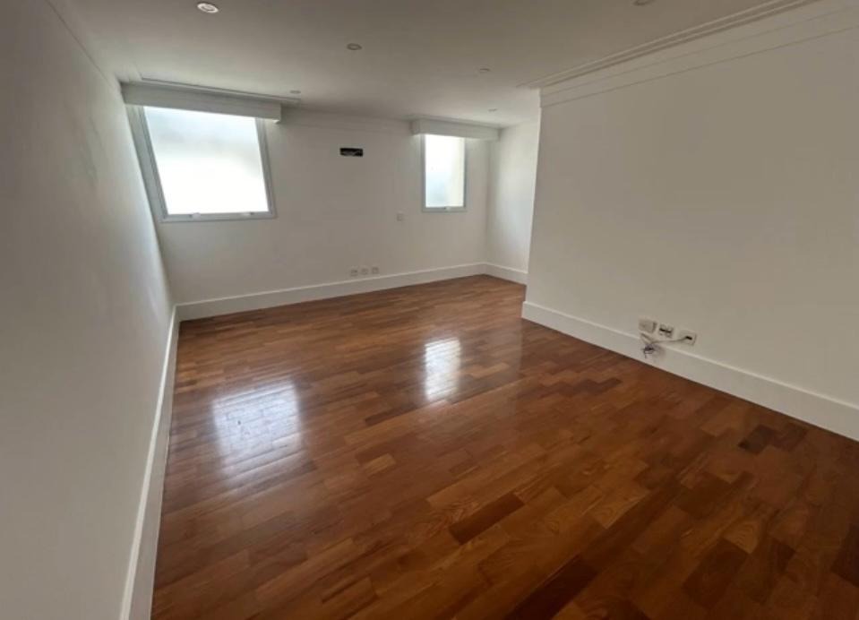 Casa para alugar com 3 quartos, 592m² - Foto 30