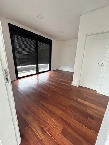 Casa à venda com 4 quartos, 356m² - Foto 7