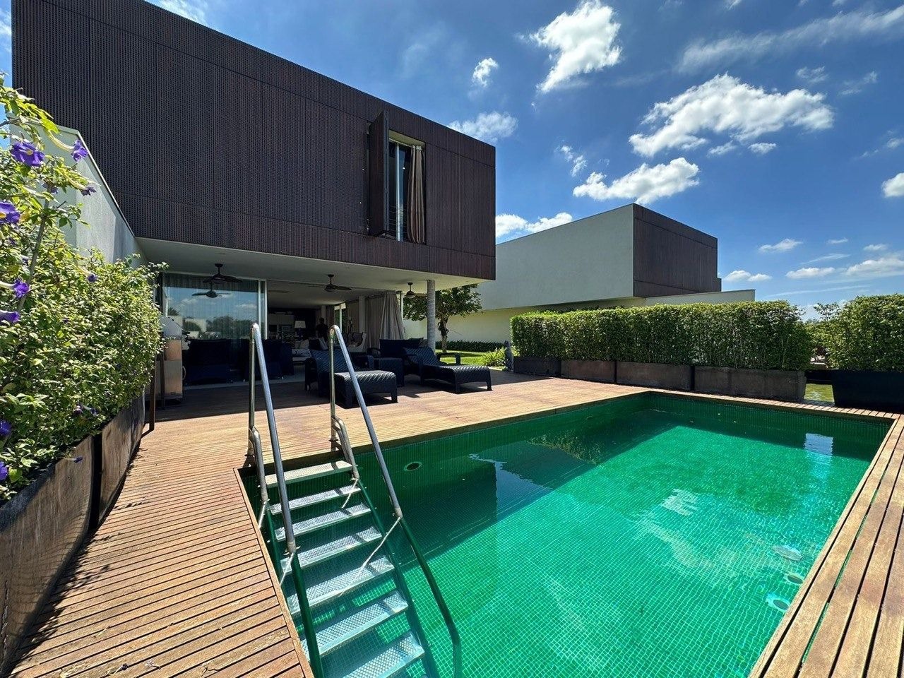 Casa à venda com 4 quartos, 347m² - Foto 17