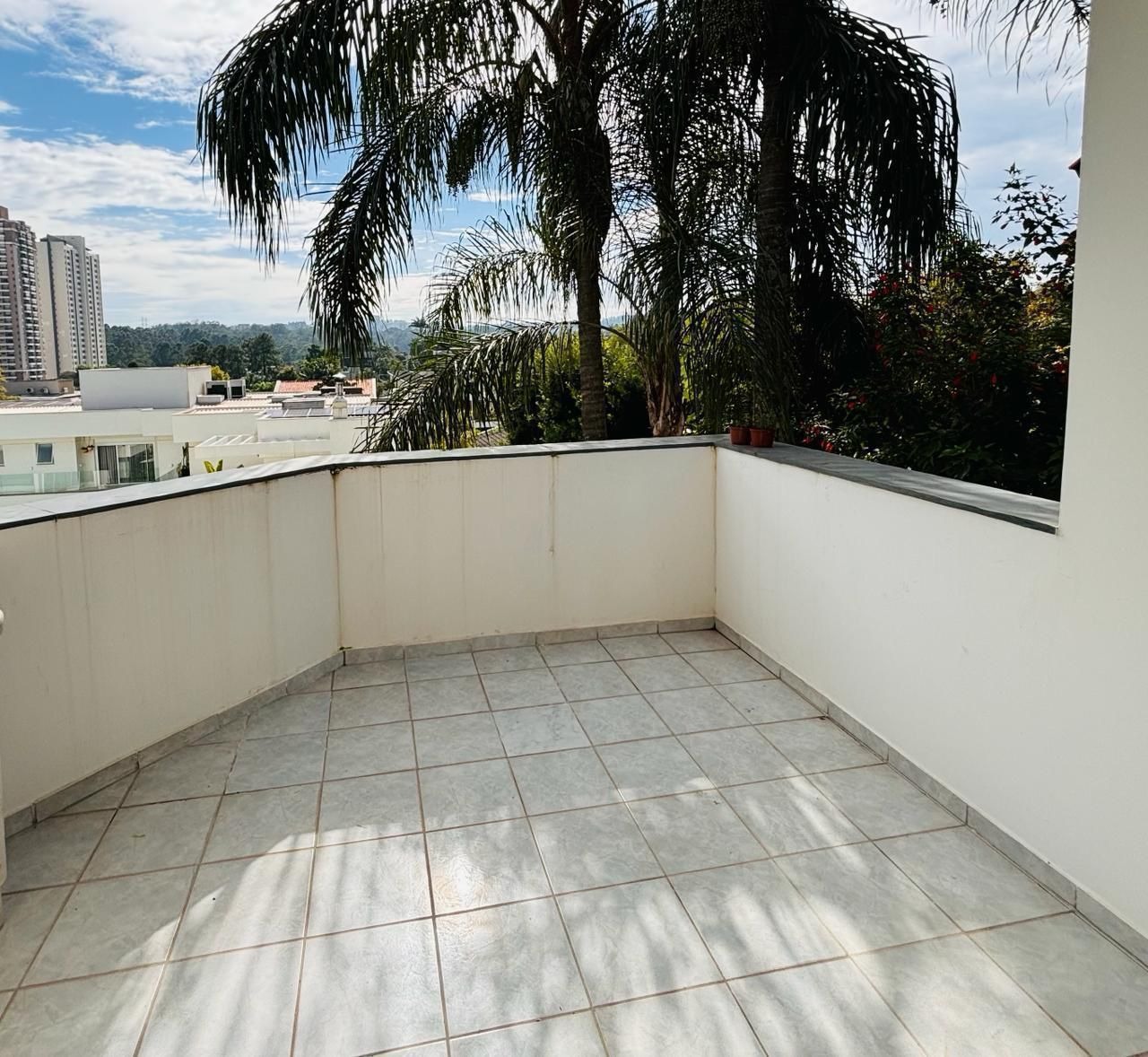 Casa para alugar com 4 quartos, 520m² - Foto 22